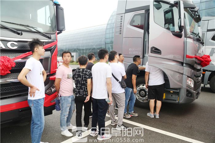 瑞风S7超级版高速应急安全路演阜阳站成功举办