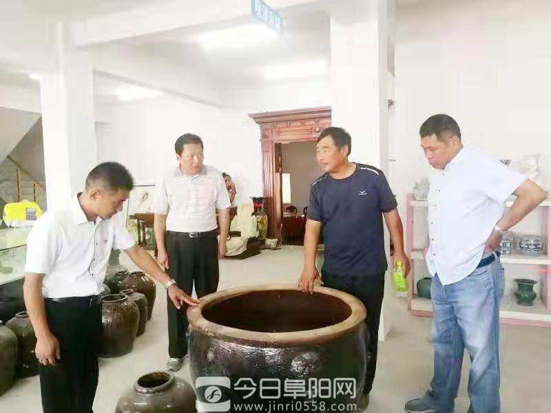 他们国庆假期不休息到这里来干啥? 他们国庆假期不休息到这里来干啥?
