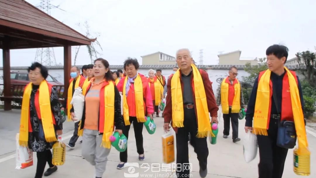 九九重阳节 浓浓孝老情 源健9福走进敬老院开展慰问活动 九九重阳节 浓浓孝老情 源健9福走进敬老院开展慰问活动