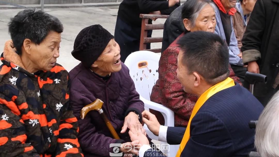 九九重阳节 浓浓孝老情 源健9福走进敬老院开展慰问活动 九九重阳节 浓浓孝老情 源健9福走进敬老院开展慰问活动