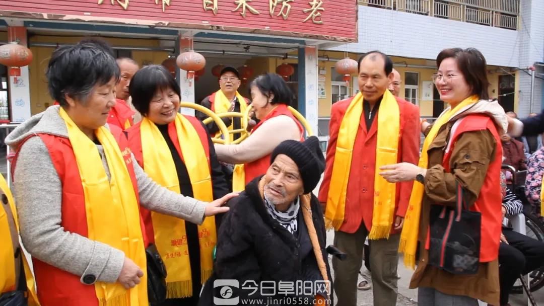 九九重阳节 浓浓孝老情 源健9福走进敬老院开展慰问活动 九九重阳节 浓浓孝老情 源健9福走进敬老院开展慰问活动