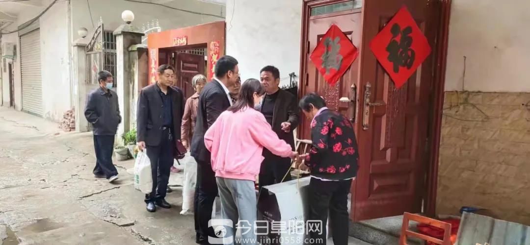 九九重阳节 浓浓孝老情 源健9福走进敬老院开展慰问活动 九九重阳节 浓浓孝老情 源健9福走进敬老院开展慰问活动