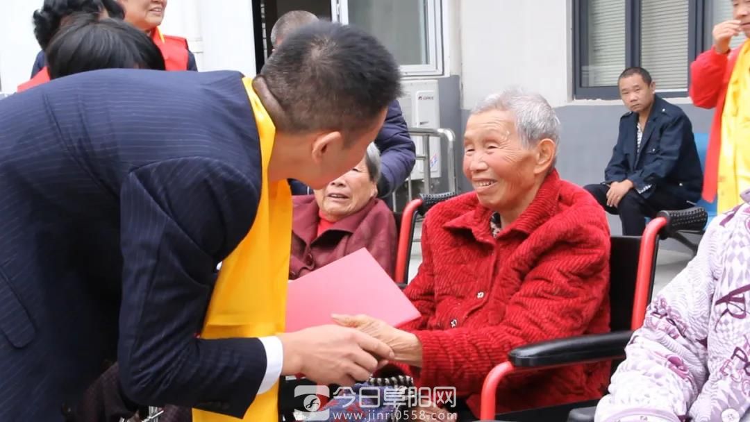 九九重阳节 浓浓孝老情 源健9福走进敬老院开展慰问活动 九九重阳节 浓浓孝老情 源健9福走进敬老院开展慰问活动
