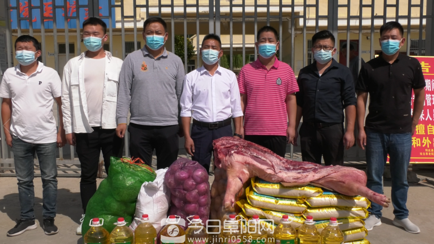 是谁能把这种善举坚持多少年? 是谁能把这种善举坚持多少年?